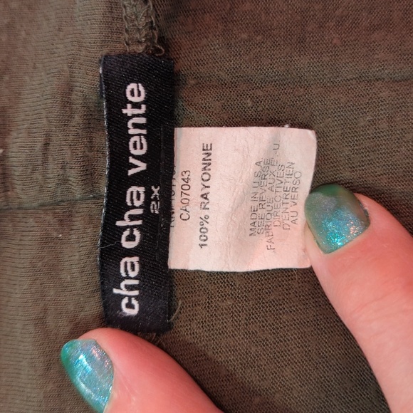 Fancy Cross Over Tee - Picture 3 of 3